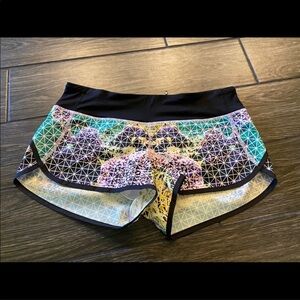 Lululemon Speed Short in Paradise Grid